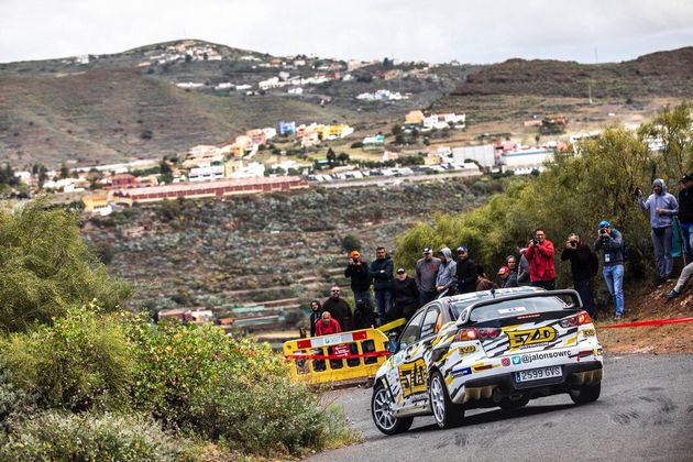 El cordobés Alonso es 3° en el primer día del Rally Islas Canarias en ERC2 fiaerc.com