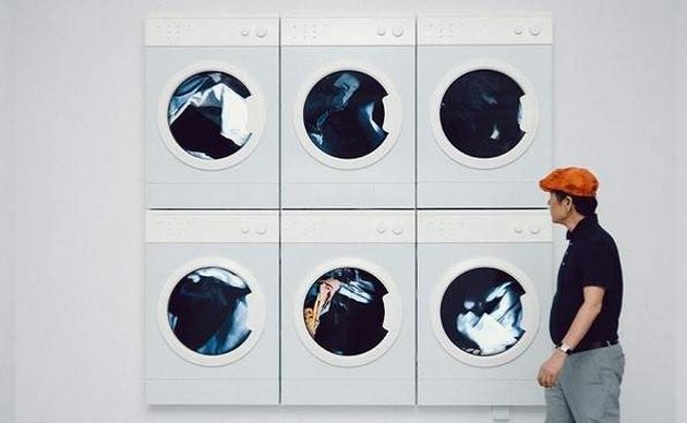 Leandro Erlich Casa Naranja