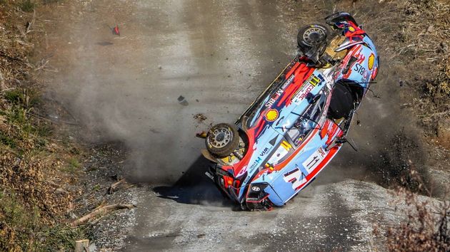 Secuencia de fotos del impresionante accidente de Thierry Neuville en Chile -wrc.com-