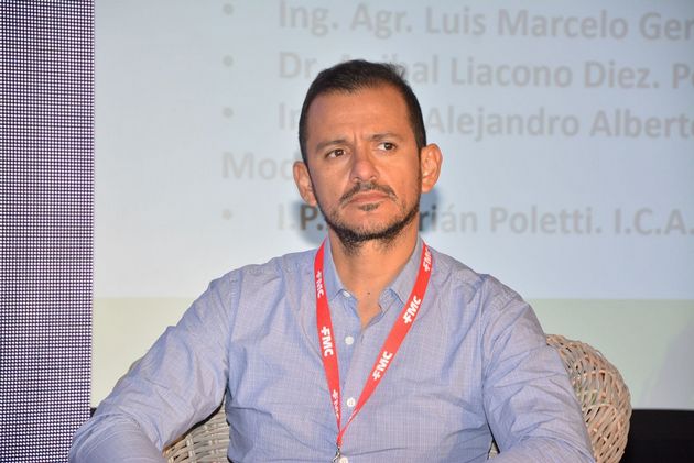 CLERA Genetica Dr. Anibal Liacono Diez Porosem S.A.