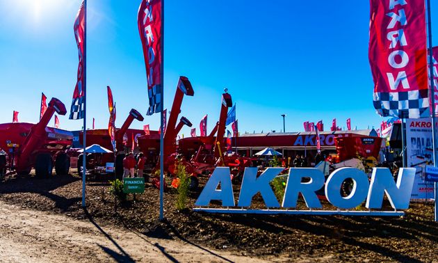 FOTO: Akron en Agroactiva estará presente con su línea completa de Tolvas GranMax.