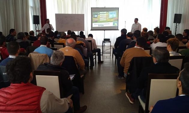 Curso de Capacitación de vendedores en el Club Argentino