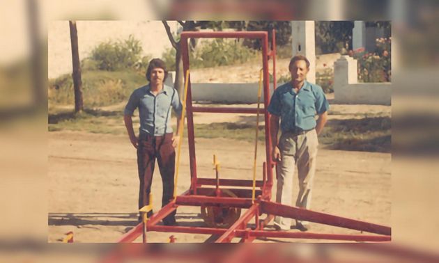 1977 - Inició actividades como Sociedad de Hecho.