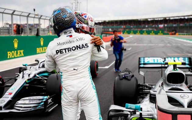 FOTO: Bottas no puede ocultar la satisfacción por la proeza de vencer a Hamilton en su casa