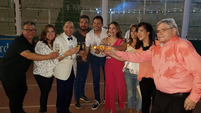 Los looks de las figuras del programa número 1 de la radio