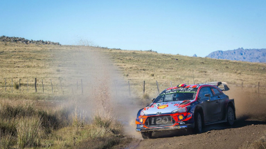 Neuville se encamina al triunfo y va por el Power Stage