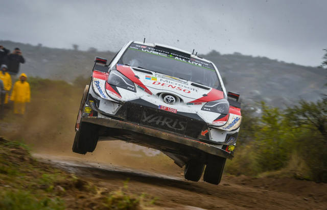 Meeke, el más rápido en Las Bajadas-Villa del Dique