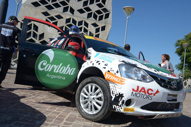 Una carlospacense de 21 años navegará al