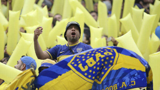 Los hinchas de Boca colorearon la Superfinal