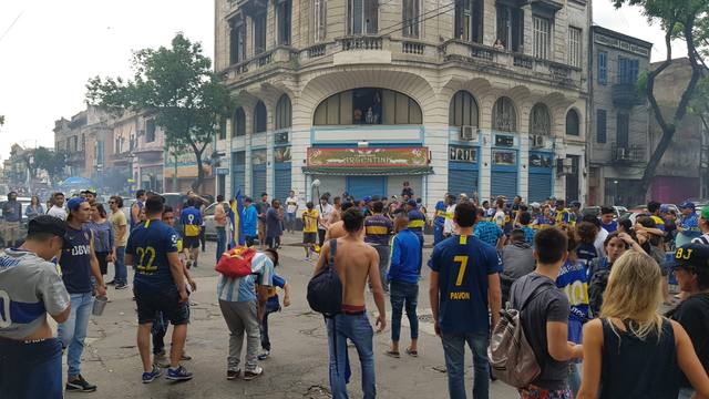 Así vivieron los hinchas de Boca el primer superclásico