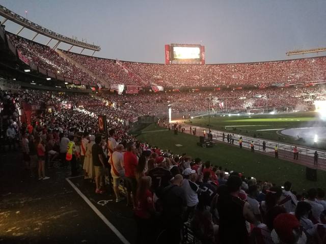 Masivo festejo del River campeón en un Monumental colmado