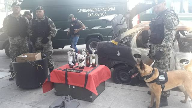 Encuentran ocho bombas molotov en Buenos Aires