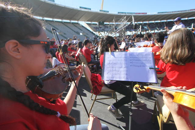 Piñón Fijo y la Orquesta de El Libertador, un show distinto