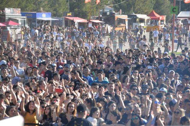 Primavera récord en Carlos Paz con más de 120 mil personas