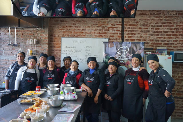 Capacitan a comedores comunitarios en alimentación saludable