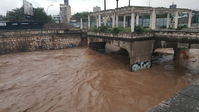 Zonas anegadas y cortes de luz en Córdoba tras la lluvia