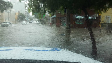Temporal de lluvia y viento tras tórrida jornada en Córdoba