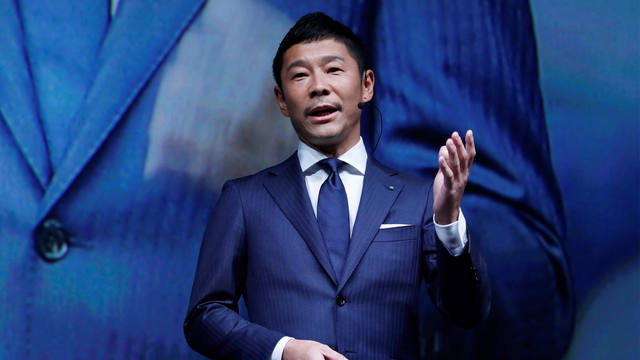 FOTO: Millonario japonés batió récord de retuits en la historia