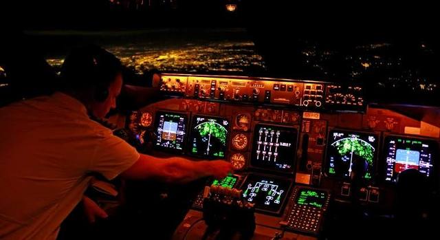 FOTO: Los pilotos reportaron luces veloces (Foto ilustrativa)