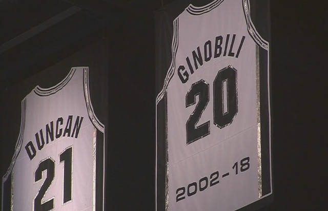 FOTO: Manu Ginóbili es leyenda: los Spurs retiraron su camiseta