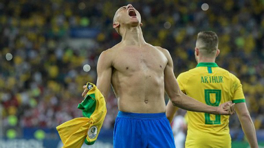 3º Gol de Brasil (Richarlison)