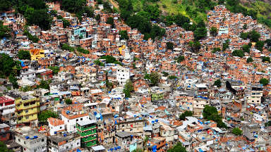 AUDIO: Nos pararon con armas en una favela de Rio de Janeiro