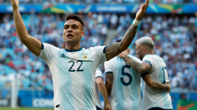 1° gol de Argentina (Martínez)