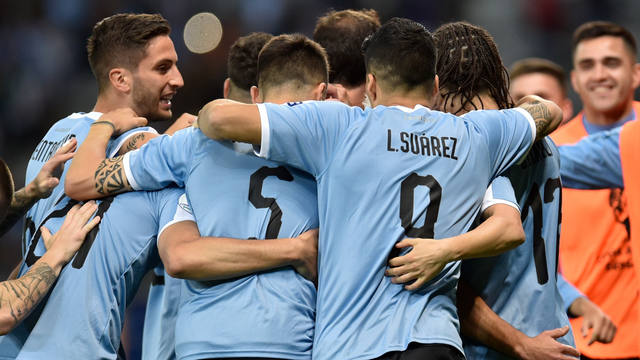 FOTO: Uruguay aplastó a Ecuador con una goleada por 4-0