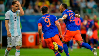 1º Gol de Colombia (Roger Martínez)