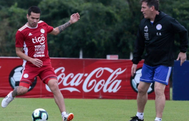 FOTO: Paraguay, un equipo complicado con un técnico astuto