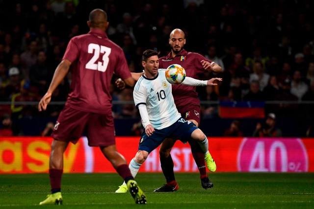FOTO: En la vuelta de Messi, Argentina cayó ante Venezuela
