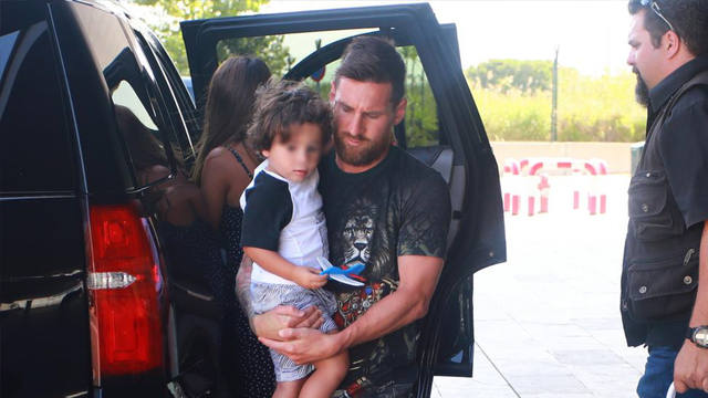 FOTO: Messi volvió a Barcelona luego de su descanso en el Caribe