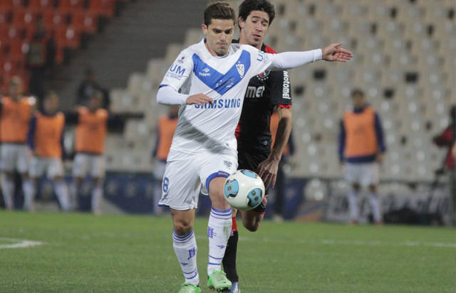 Vélez oficializó la llegada de Fernando Gago y Tomás Guidara