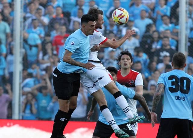 Belgrano igualó sin goles con Newell's en un intenso partido