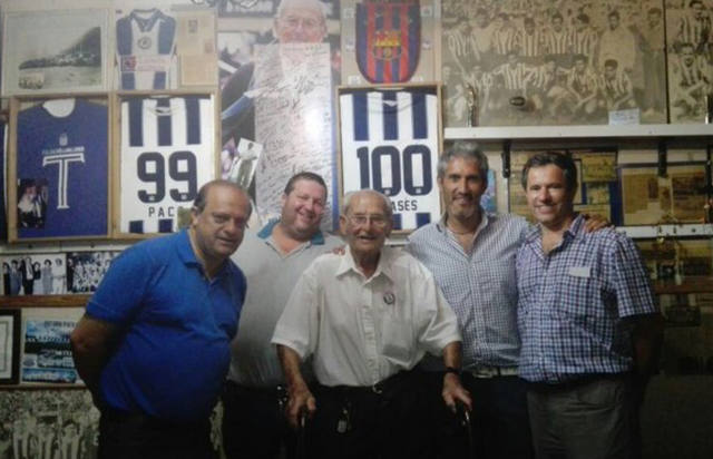 El público albiazul despidió a 