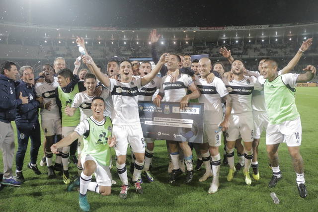 Gimnasia le dio otro duro golpe a Boca y lo eliminó