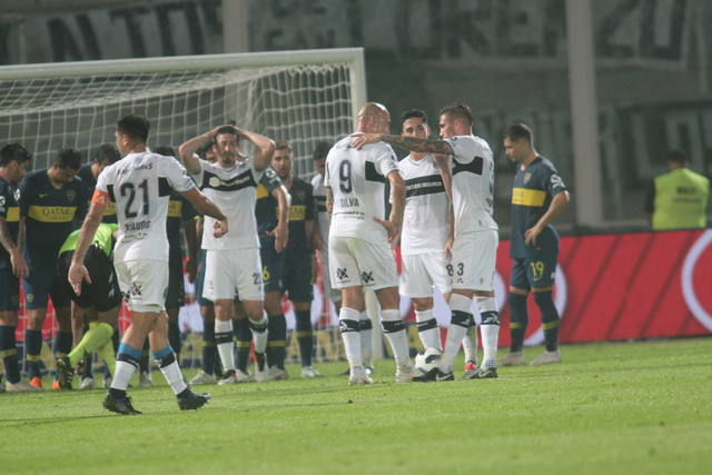 Gimnasia le dio otro duro golpe a Boca y lo eliminó