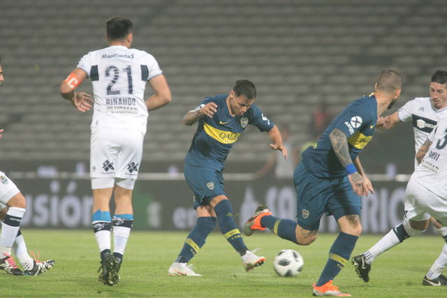 Gimnasia le dio otro duro golpe a Boca y lo eliminó
