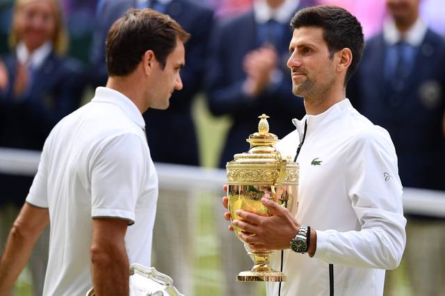 FOTO: Djokovic venció a Federer en la final más larga de Wimbledon