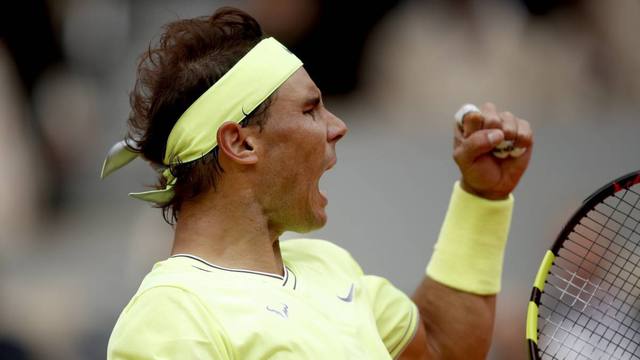 FOTO: Nadal aplastó a Federer y jugará la final