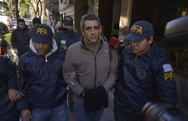 Baratta, al ser detenido