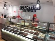 Frantom, la tradicional chocolatería frente al Nahuel Huapi