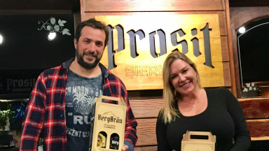 AUDIO: Celeste Benecchi preparó cerveza artesanal en La Cumbrecita