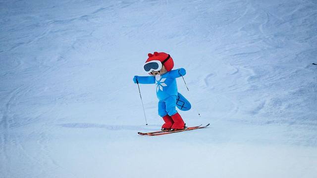 FOTO: Cerro Castor recibe a los amantes del esquí y el patinaje
