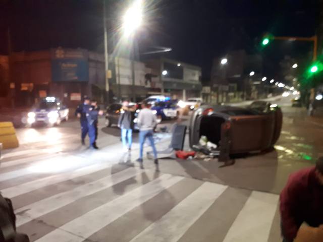 Impactante accidente en avenida Colón: un herido leve