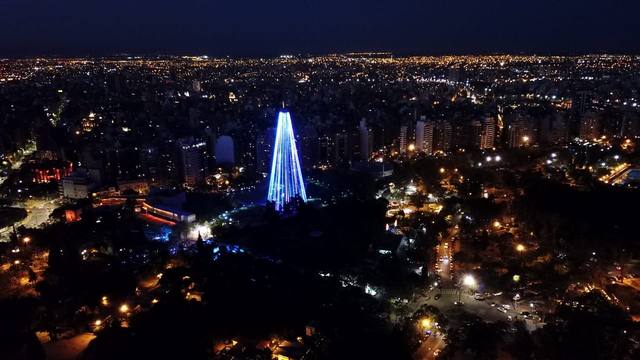 La mejor vista del Árbol Navideño de Córdoba