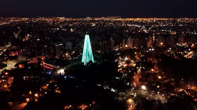 La mejor vista del Árbol Navideño de Córdoba