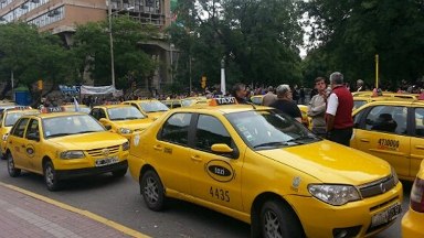 AUDIO: Sorteo de chapas: peones de taxi presentaron un amparo