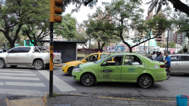 Taborda cuestiona el reparto de las chapas de taxi y remis