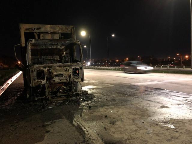 FOTO: Se incendió un camión de recolección de residuos en Córdoba